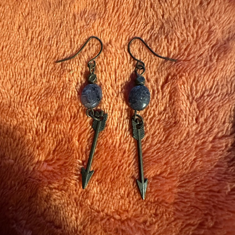 Lapis Azul Arrow Dangle Earrings